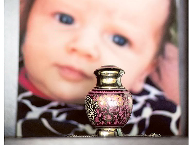 1.1428825-1958323831