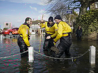 Battered Britain faces new winter storm