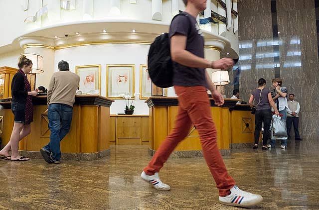 1.2191783-2425604227