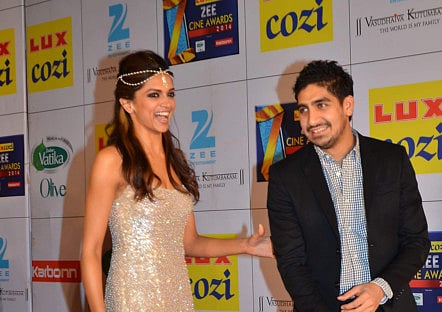 Zee Awards: Deepika, Priyanka shine on red carpet