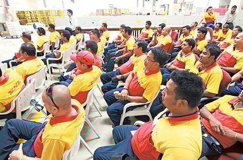 DHL