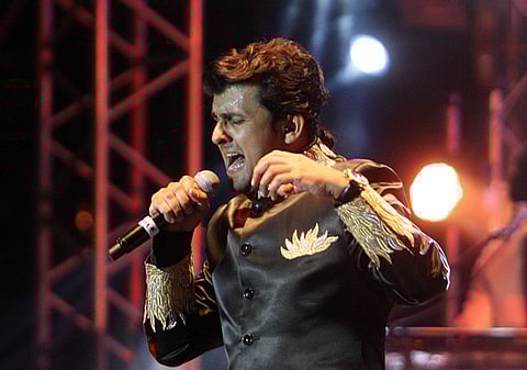 Review: Sonu Nigam mesmerises Dubai again