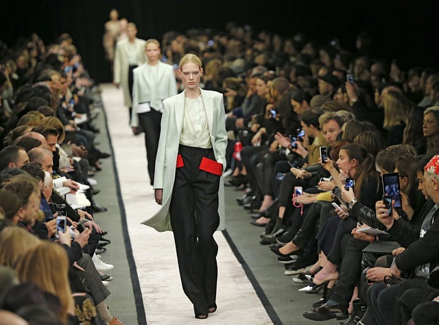 1.1298210-1306104680