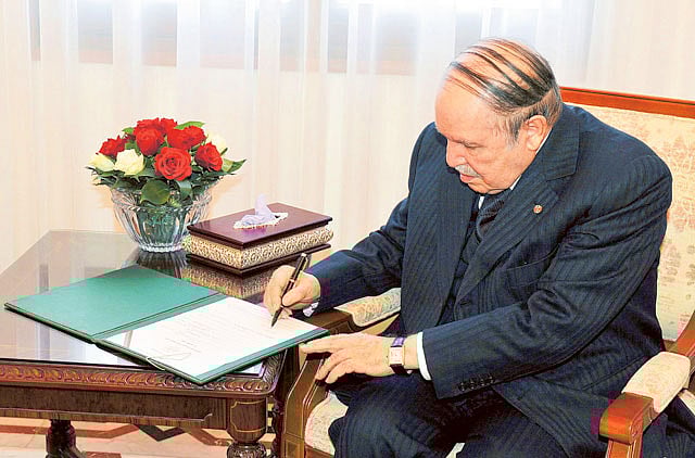 1.1298739-4128295716