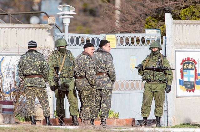 1.1300432-3833981781