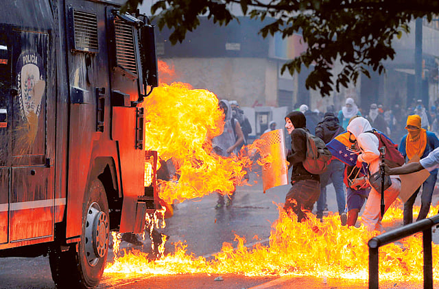 1.1322123-3888854808