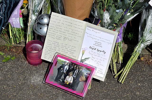 1.1325840-2650298660