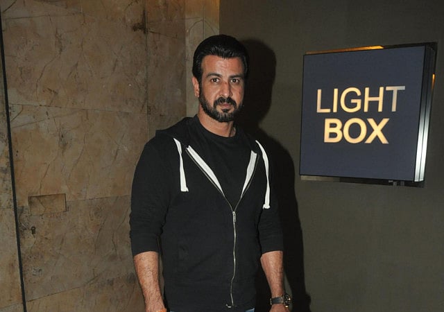 1.1314305-2082063005