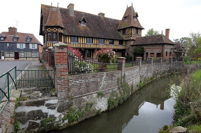 1.1332233-4234472254