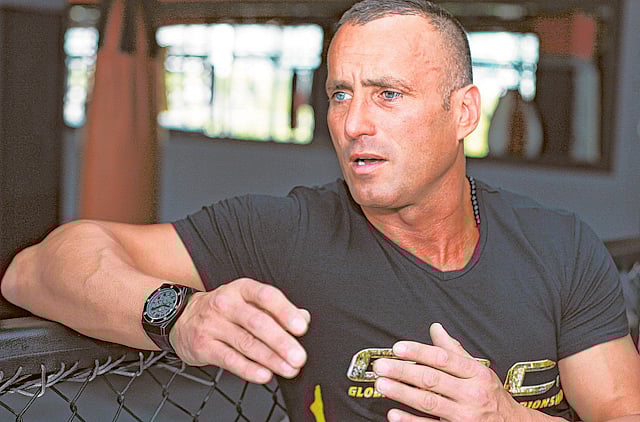 1.1336381-2353752533