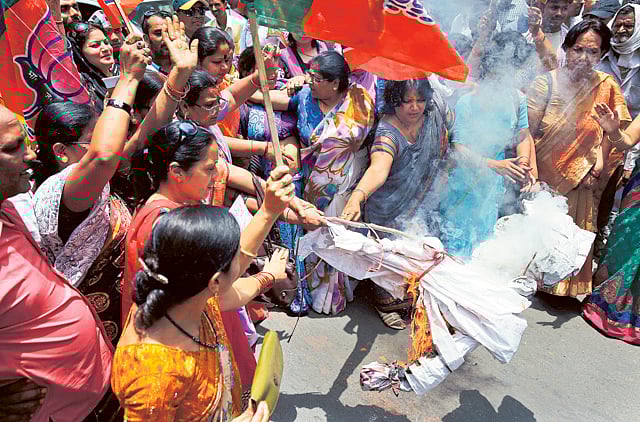 1.1341447-3708299031