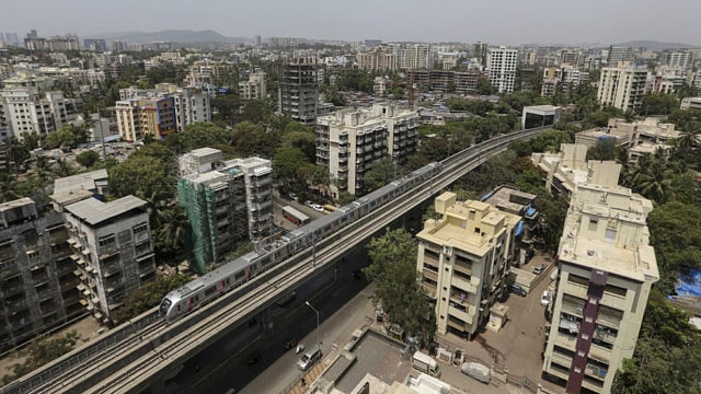 1.1345733-3183955607