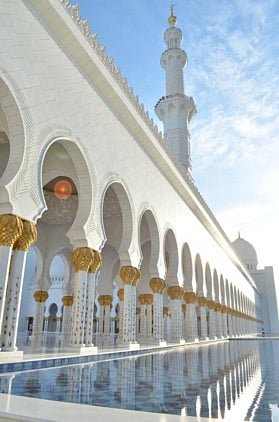 Reader picture: Dusk at the Grand Mosque