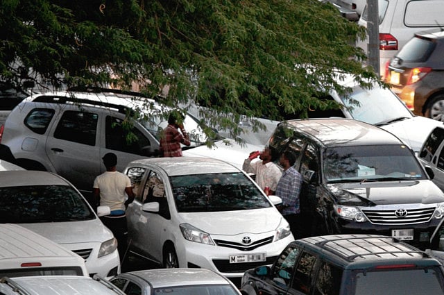 1.1349085-3256681991