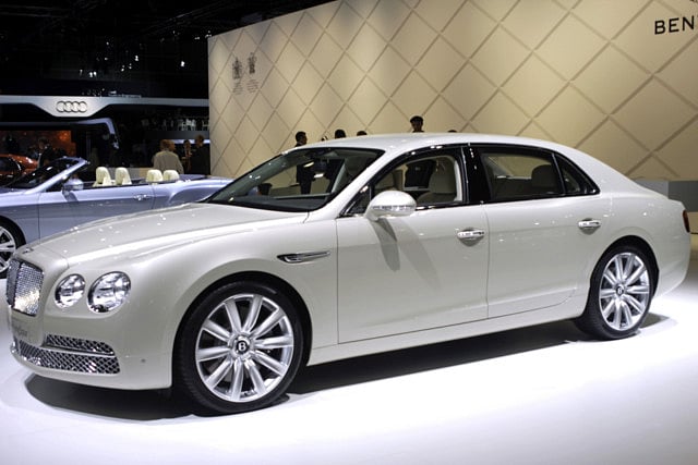 1.1349613-3384375921