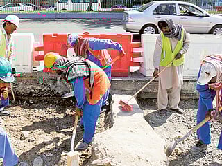 Abu Dhabi: Inspection drive at construction sites