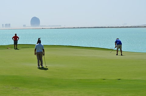 Enjoy night golfing at Yas Links