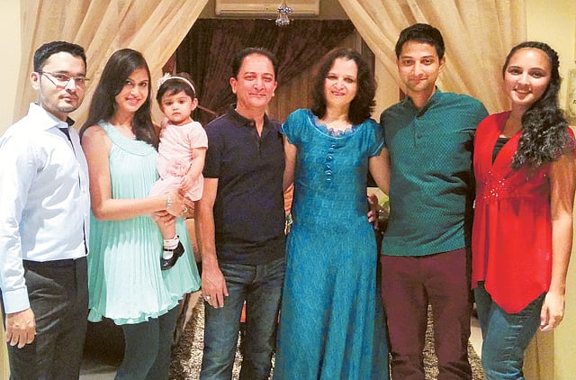 1.1362594-4249321403