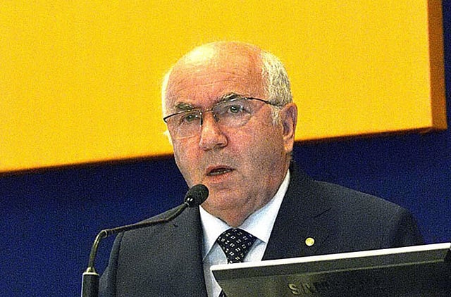 1.1364950-4258506533