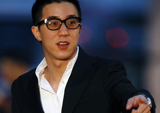 1.1374708-3490300800