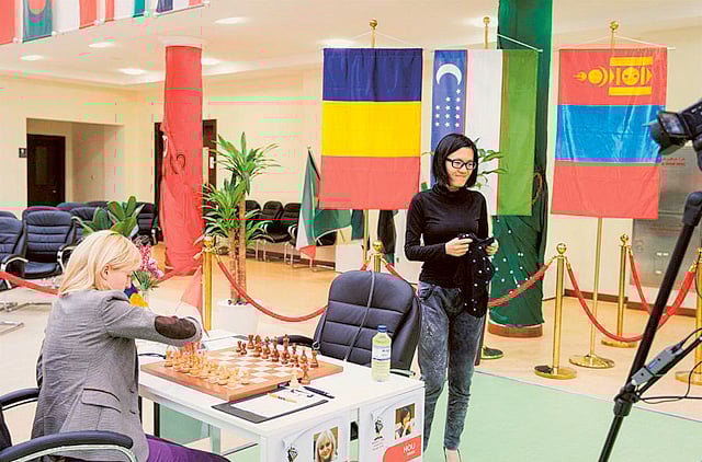 1.1379409-1312929330