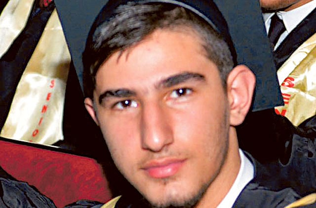 1.1383558-1952322367