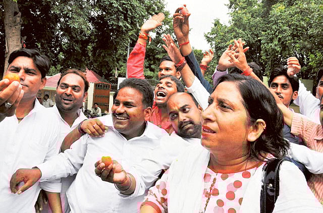 1.1386032-3749440820