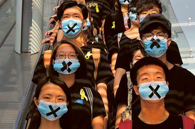 1.1388786-2442460780