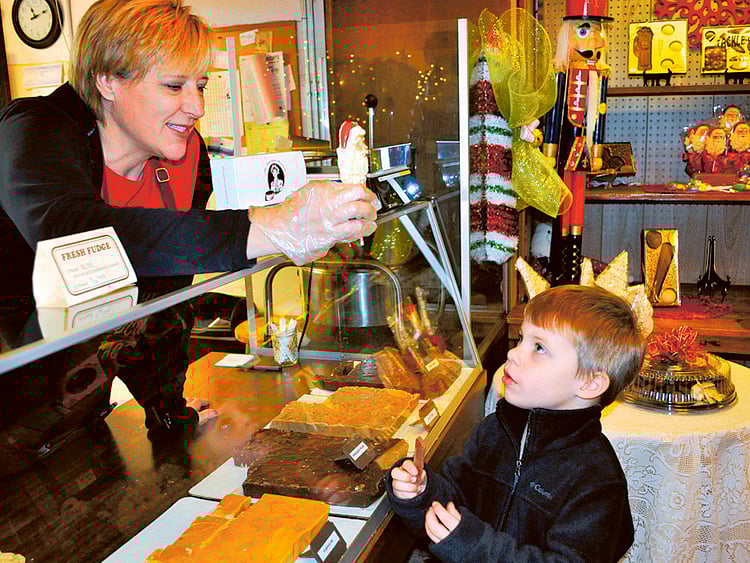 1.1390352-2137023051