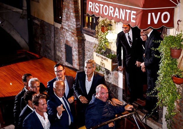 1.1390633-3424704980