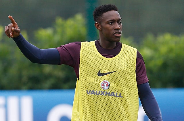 1.1380201-1821465905