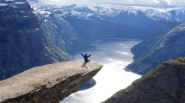 1.1381702-1867764865