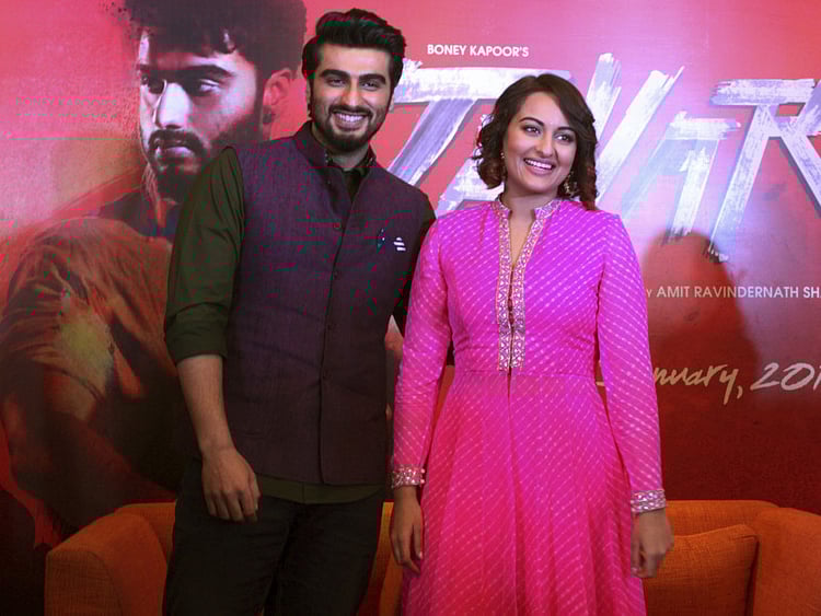 1.1435050-2944777111