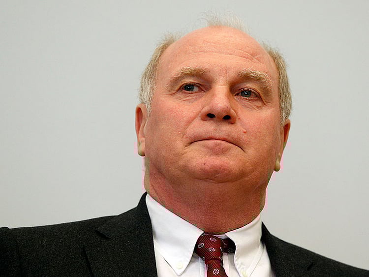 1.1435108-2823494758