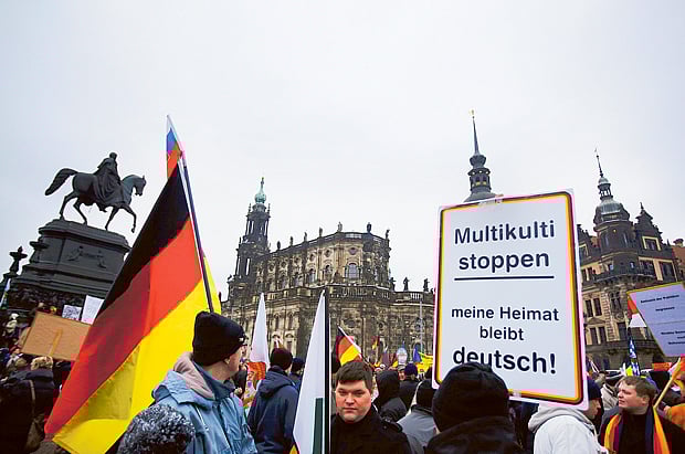 1.1446487-3216494005