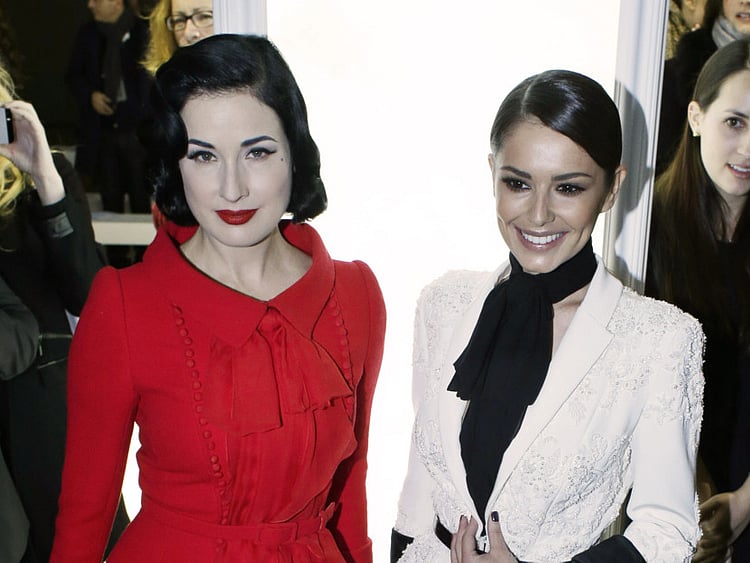 1.1448946-3185562369