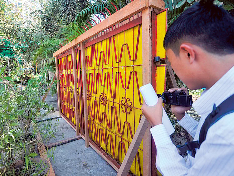 1.1449209-3217261410