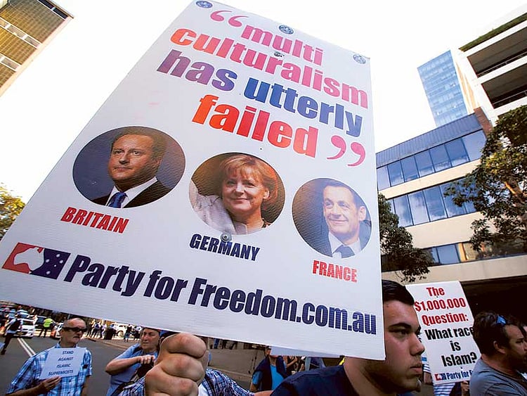 1.1598240-3933643885