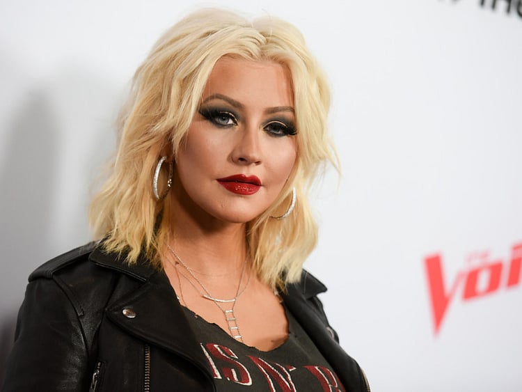 1.1598677-1867308675