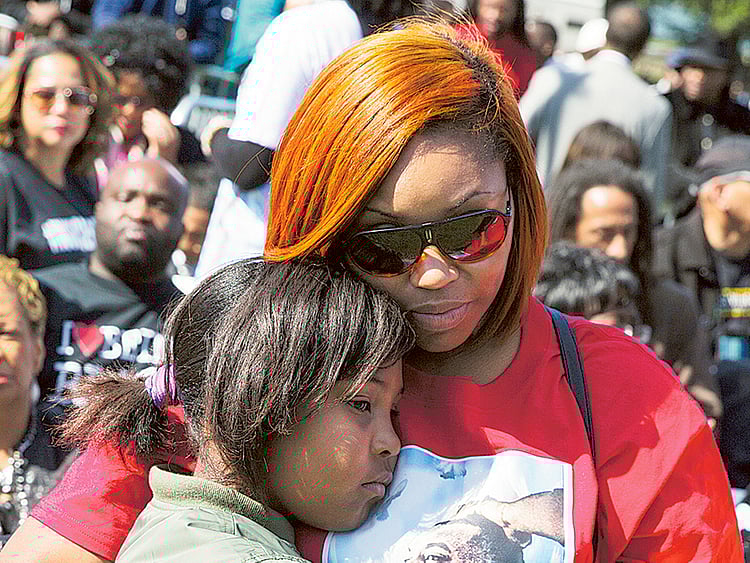 1.1598748-2382637801