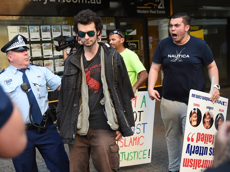 1.1600082-1796749793