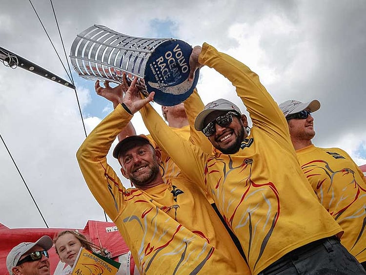 1.1600758-4130419405