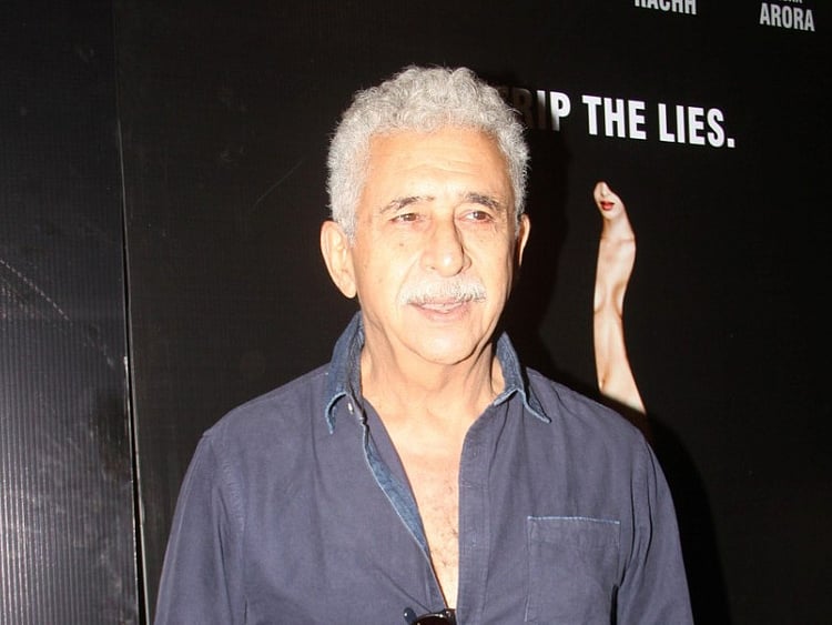 1.1601106-2450379449