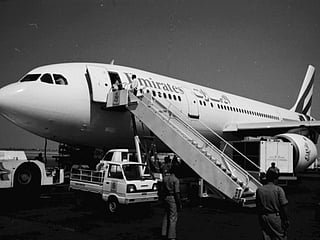 Oct. 21, 1985: Emirates aircraft arrive in Dubai
