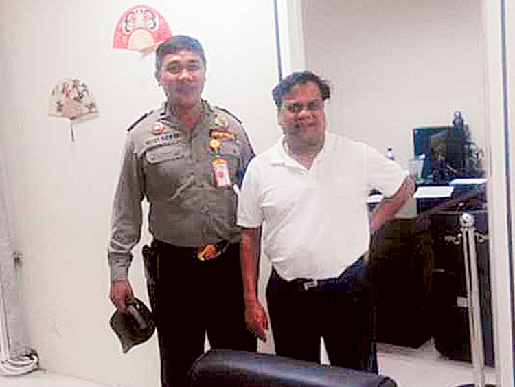 1.1607376-2295287365