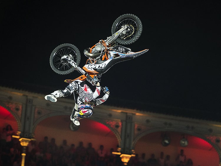 1.1607225-3268508352