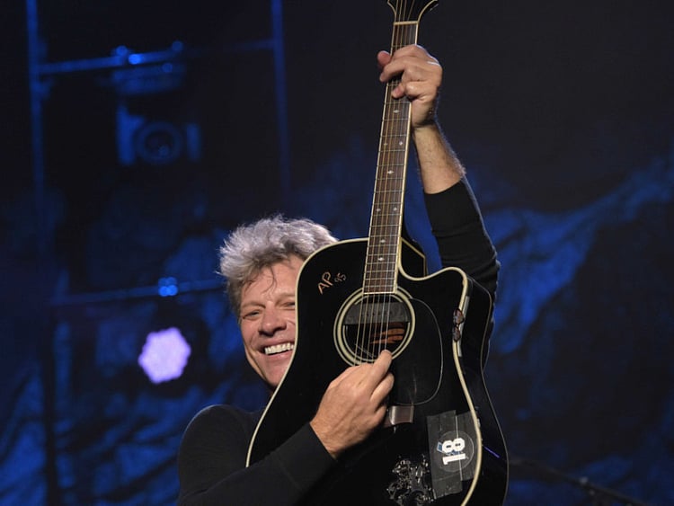 1.1594086-3705128601