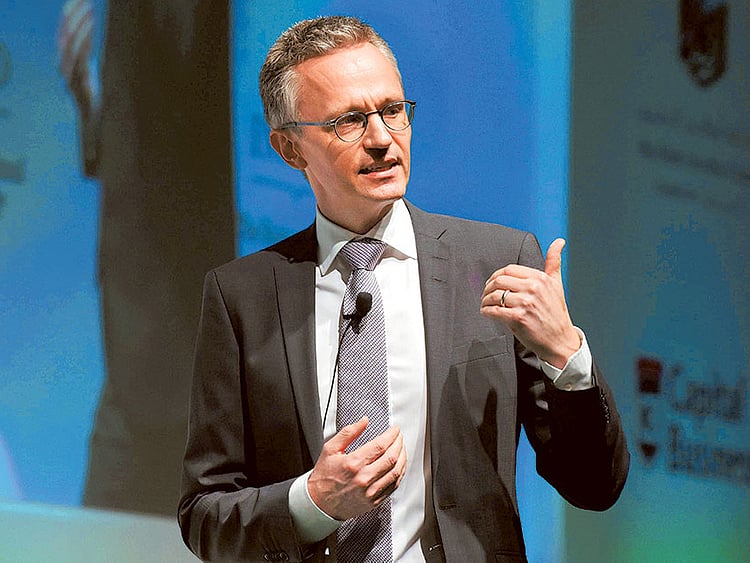 1.1608038-4232359897