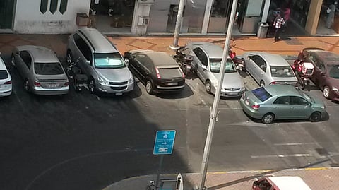 Inconsiderate act by motorcyclists