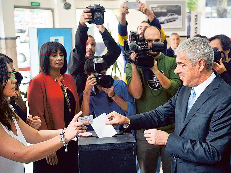 1.1594869-3646285103